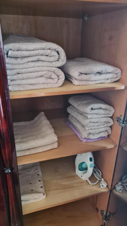 Guest House Anna مونتانا المظهر الخارجي الصورة